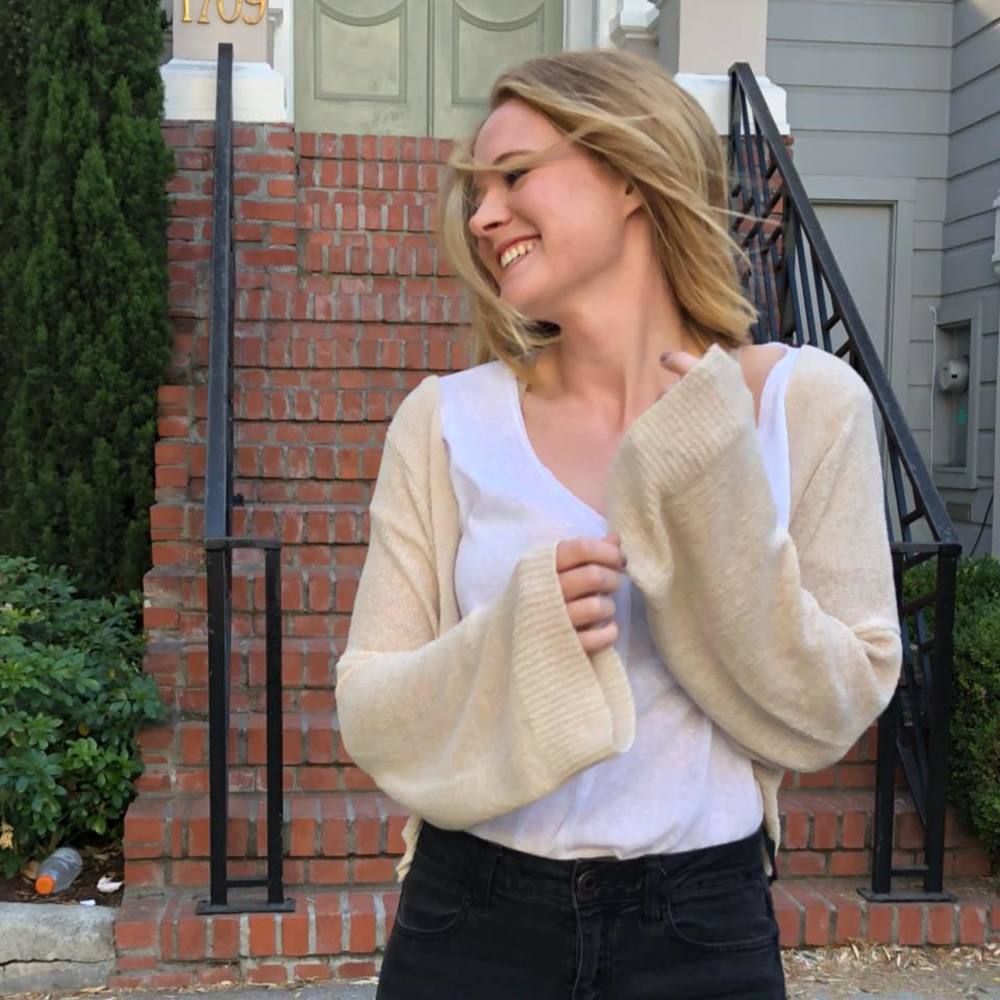 Meet your Posher, Carlie